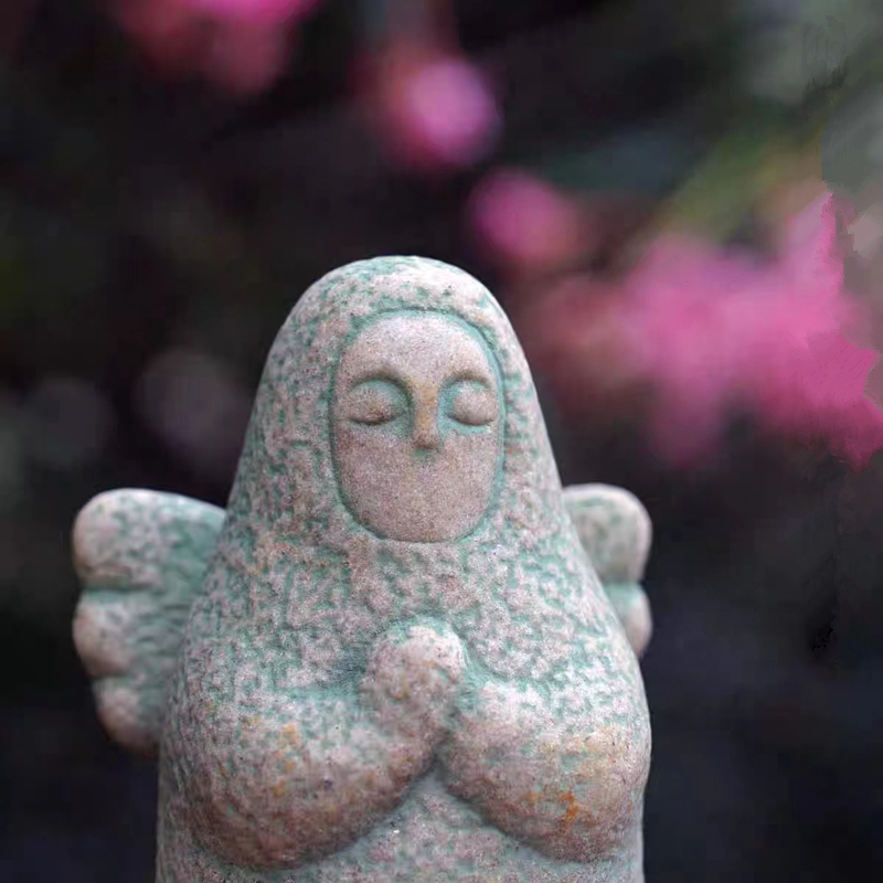 Goddess stone Statues Cursed G - огляд і ціна Nail Art Zelda