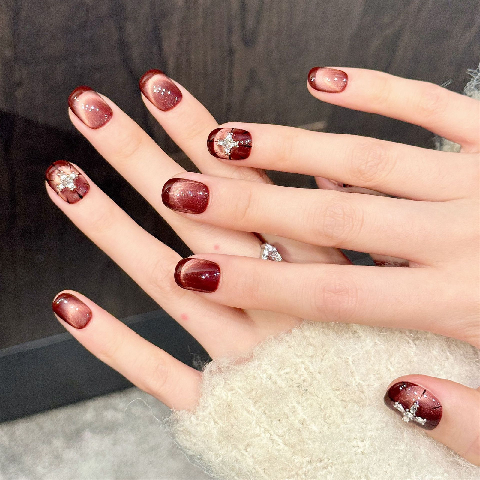 10pcs Wine-red Cat's Eye Press - огляд і ціна Nail Art Press On